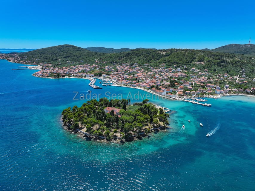 Zadar: Island Hopping Speedboat Adventure with Aperol Spritz - What the skipper adds to the day