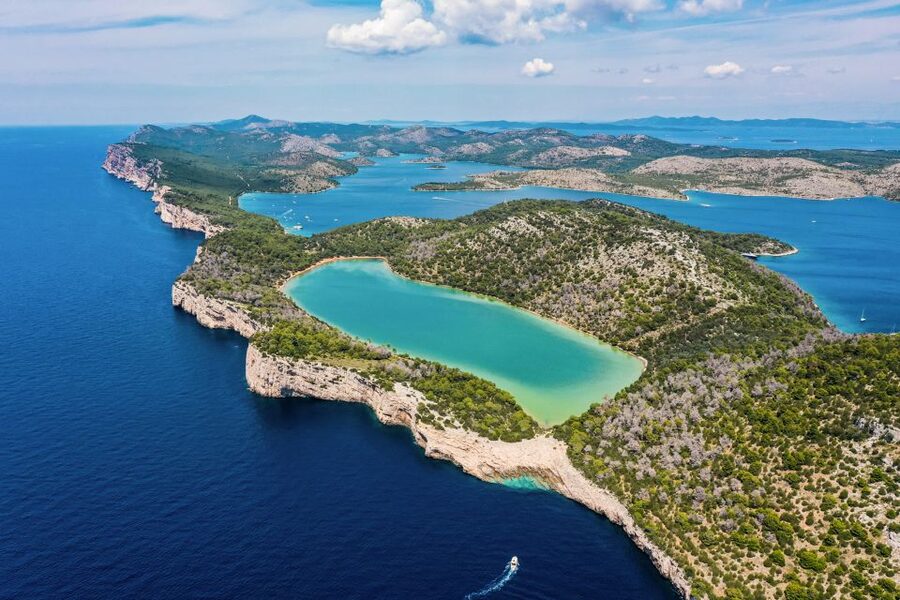 Zadar: Kornati and Telašćica Full-Day Boat Trip with Lunch - What Kornati National Park feels like