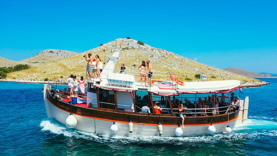 Zadar: Kornati Boat Trip with Lunch and Swim Stops - A 45-minute crossing to the Kornati islands