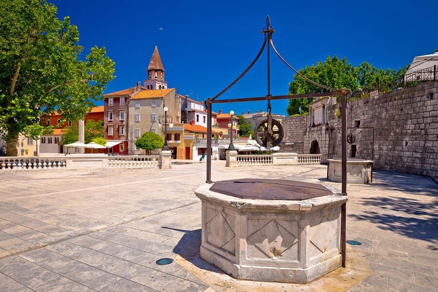 Zadar: Old Town Evening Group Guided Walking Tour - People’s Square and the city’s public life