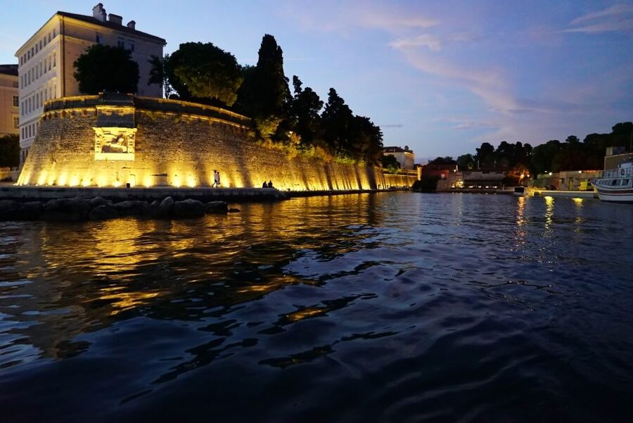 Zadar: Sunset & Nighttime Cruise with Sparkling Wine - Zadar’s walls and the Lion Gate