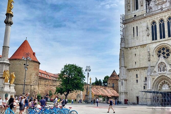 Zagreb Highlights Bike Tour - What the guides add to the experience