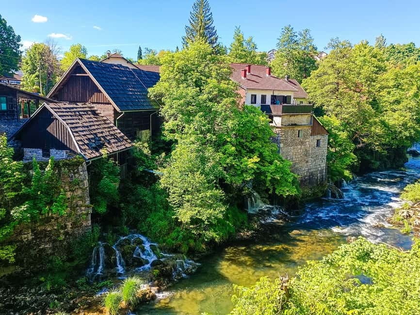 Zagreb: Plitvice with Ticket & Rastoke Tour for Max 8 people - Guides, pace, and the small-group feel