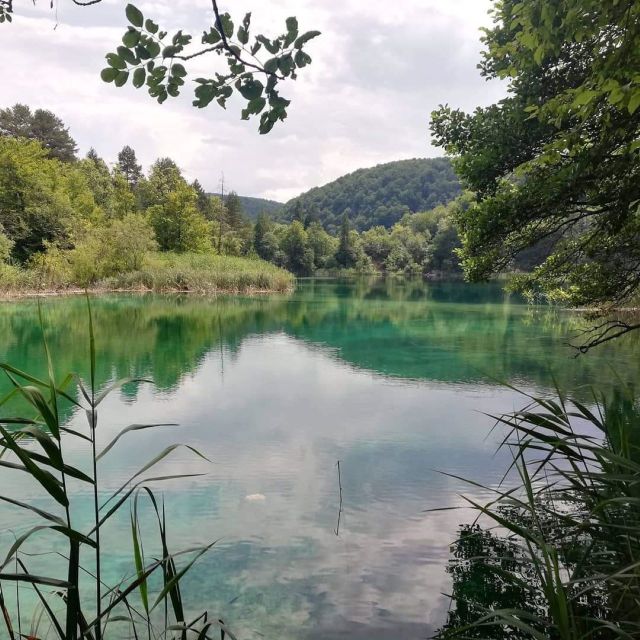 Zagreb to Split: Private Transfer with Plitvice Lakes - Lunch at a local restaurant